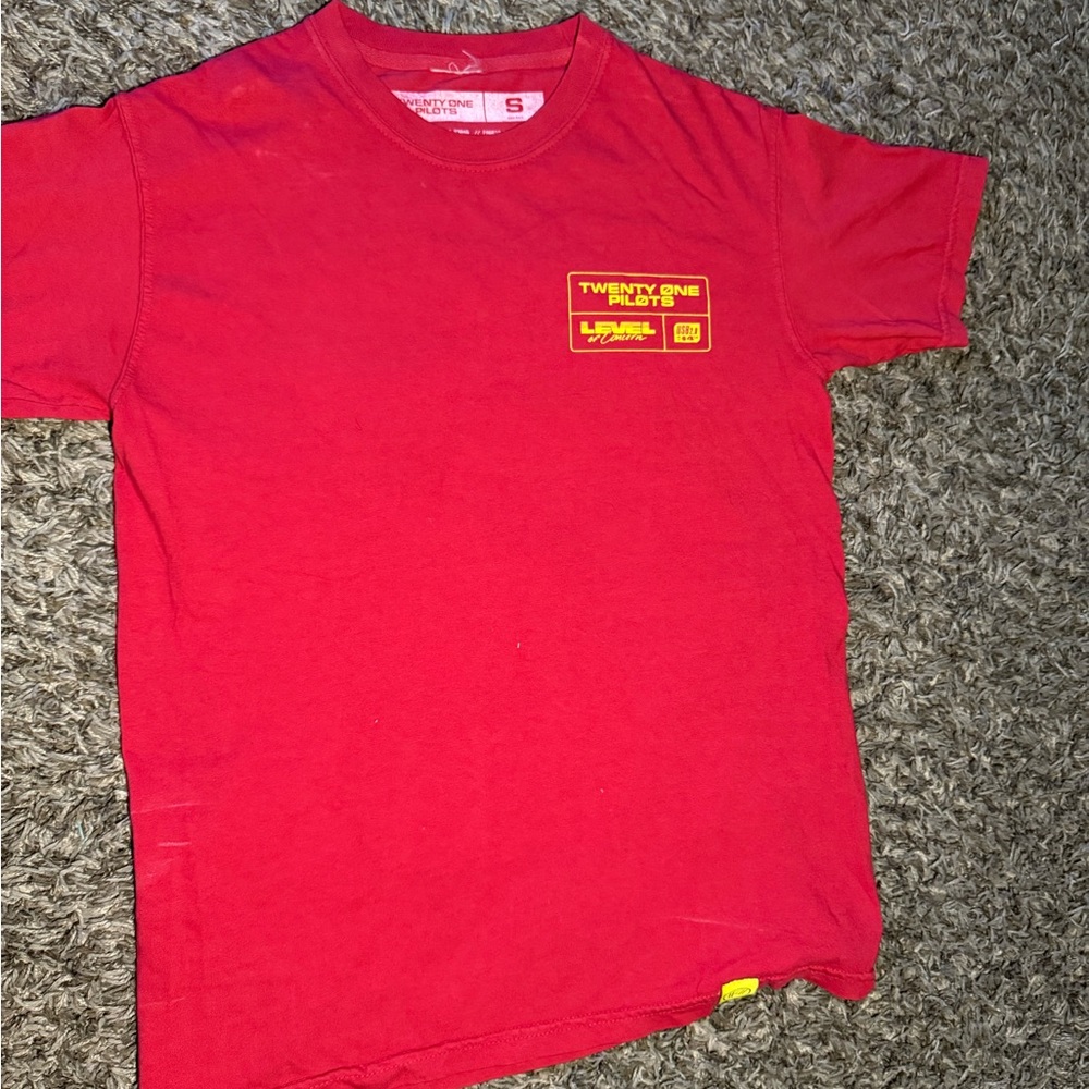 Men red T-shirt, twenty one pilots , size small